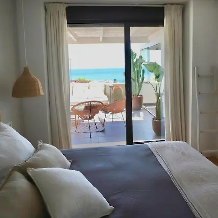 Oceanfront Luxury Escape - Escapada De Lujo Frente Al Mar